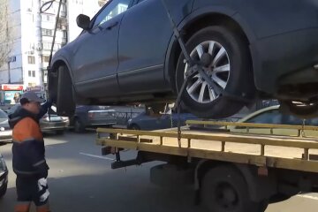 евакуатор. Фото: скріншот YouTube-відео