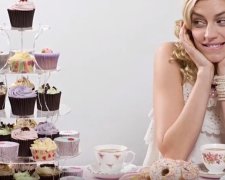 Диетолог развенчала мифы о сахаре и похудении. Фото: скриншот YouTube