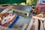 На киевских рынках вводится ограничение на продажу определенных продуктов. Фото: Скриншот YouTube