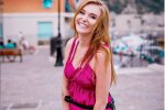 В 35 выглядит как школьница - глаз не оторвать: Слава из НеАнгелов в гетрах сразила стройной фигурой 