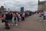 Понаехали: в Киеве очередь в метро растянулась на метры, вот это толпа