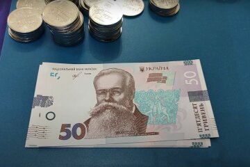 Гроші. Фото: YouTube, скрін