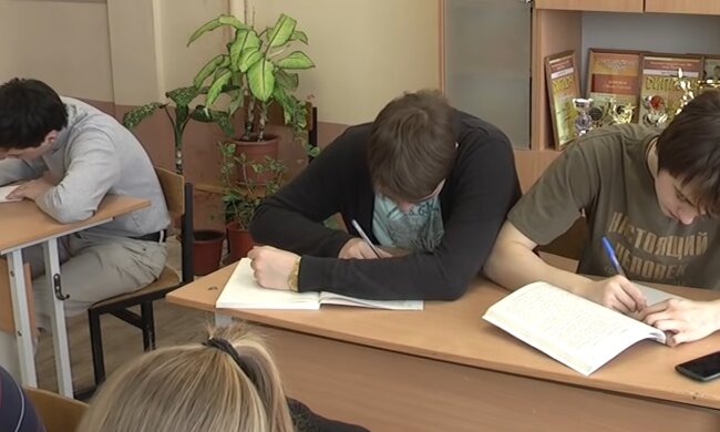 Школа. Фото: скріншот YouTube-відео