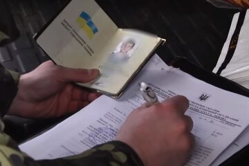 Військовослужбовець. Фото: скріншот YouTube-відео