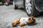 Кого они набрали в полицию? Копы под Киевом сбили ребенка. Появилось видео