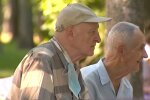 Пенсіонери. Фото: скріншот YouTube-відео