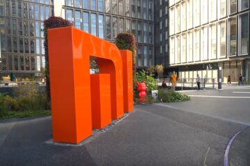 Xiaomi представила новую маску. Фото: youtube