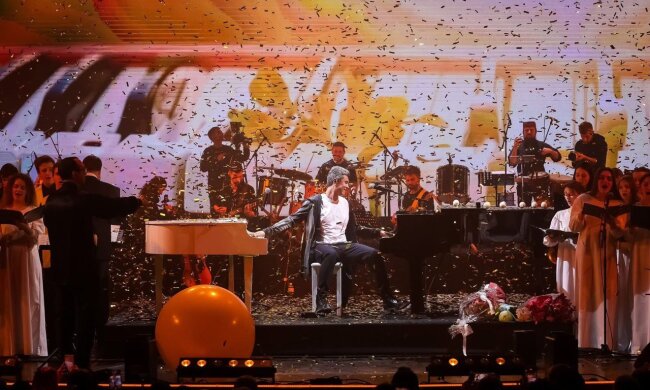 «Два світи» Євгена Хмари та виконавиці ODARA у Києві: музика, що підтримує і об’єднує