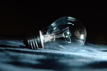 ДТЭК обнародовал новые графики отключений на 5 ноября. Фото: скриншот YouTube-видео