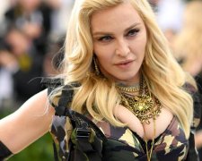 «Как девочка»: Мадонна снялась в фотосессии для Vogue, объявив этим о своем возвращении на сцену