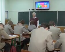 Урок у школі. Фото: скріншот YouTube-відео