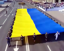 Пенсіонери можуть одержати гроші до Дня Незалежності України. Фото: YouTube