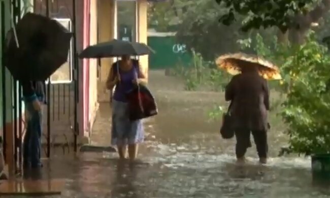 Дождь. Фото: скриншот YouTube-видео