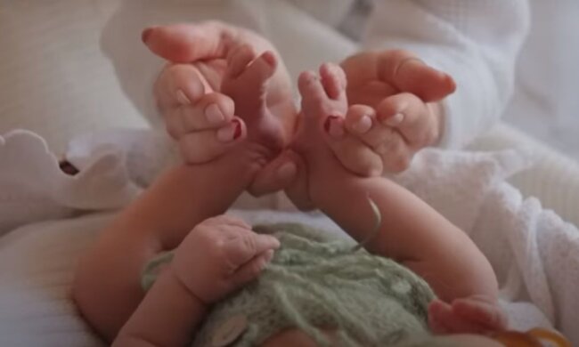 Плюс тысяча гривен: в Украине обновили "пакет малыша" – что добавили