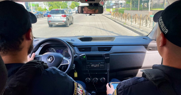 МВС терміново звернулося до українських водіїв. Фото: Патрульна поліція Києва