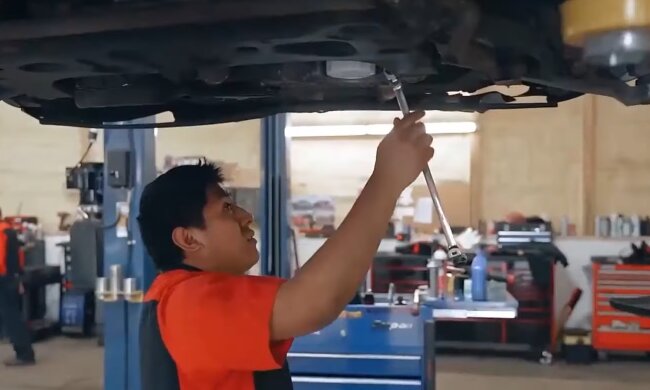 Техосмотр. Фото: скриншот YouTube-видео