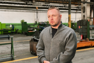 FPV-дрони та машини від мецената Олега Крота стануть головним призом у «Лізі сміху»: переможець передасть допомогу на передову