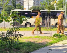 Что делать если в бумажном документе и в "Резерв+" не совпадают данные. Фото: YouTube