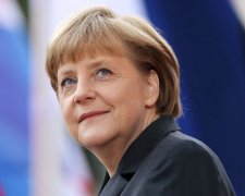 Канцлера Германии Ангелу Меркель вновь заметили в наряде, который та приобрела еще 23 года назад.