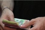 В Минсоцполитики пообещали повысить пенсии украинцам. Фото: скриншот YouTube