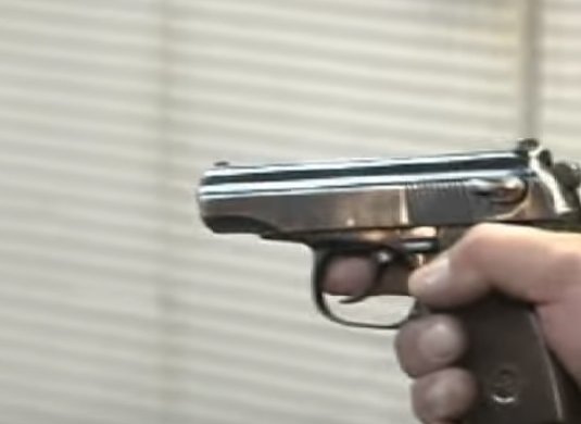 Киев колотит: неадекват устроил стрельбу по случайным прохожим, повсюду паника и хаос - подробности