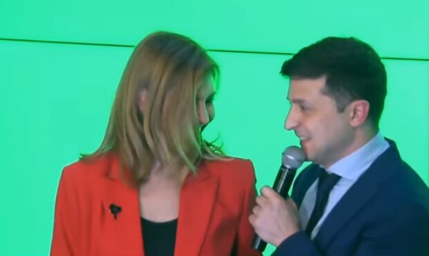 Владимир Зеленский с женой открыли новогодний городок в Киеве. Фото: скриншот YouTube-видео