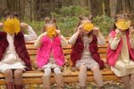 Дети в осеннем парке. Фото: скриншот YouTube-видео
