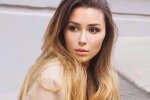 Анна Заворотнюк. Фото: скриншот YouTube
