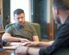 Зеленский срочно обратился к украинцам в пятничный вечер. Фото: YouTube