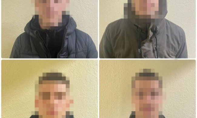 Полиция мгновенно нашла хулиганов, которые перекинули Ханукию в Днепре