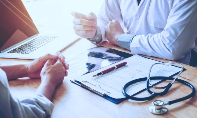 На приеме у врача, фото: Privetmadrid.com