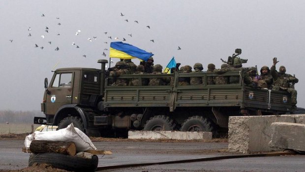 Скандал с захватом украинских военных: ребят отправили без оружия! На войне без оружия!