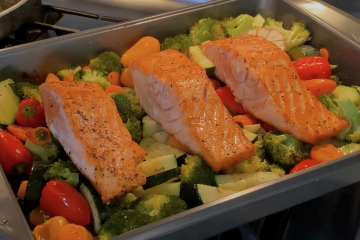 Чому не можна купувати червону рибу в українських магазинах? Фото: YouTube