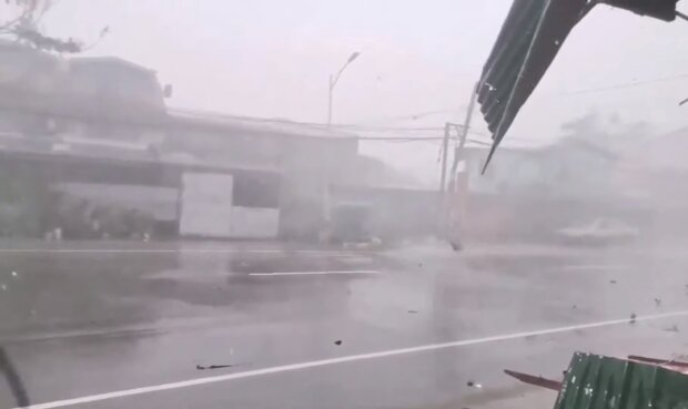 Тайфун Гони. Фото: Youtube