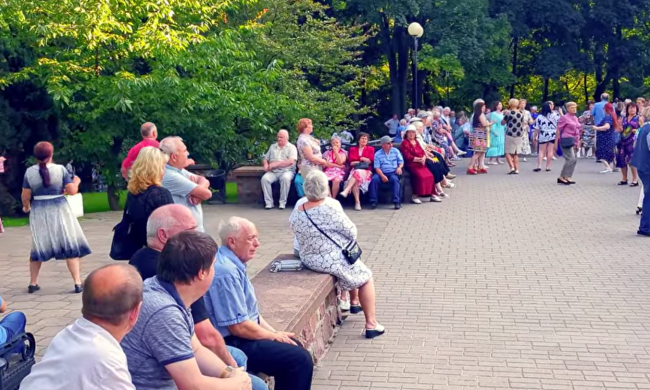 В Україні відновили пенсійні правила. Фото: YouTube