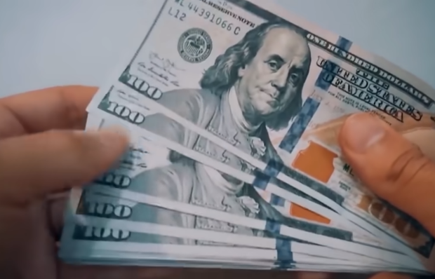 Українцям розповіли, що буде з курсом долара у грудні