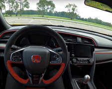 "Honda Civic Type R". Фото: скриншот YouTube-видео.