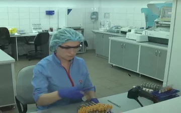 Украинский медик. Фото: скриншот Youtube