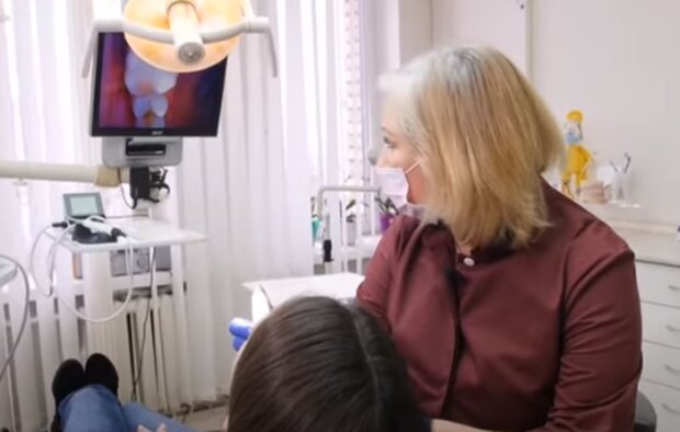 Лікування зубів. Фото: скріншот YouTube-відео