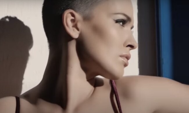 Даша Астафьева. Фото: скриншот YouTube