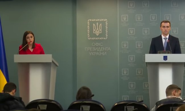 Брифинг по результатам заседания СНБО 13 марта. Фото: скриншот YouTube