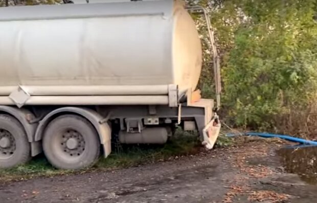 В Черкассах разлилось 100 тысяч тонн азотного удобрения. Фото: скриншот YouTube