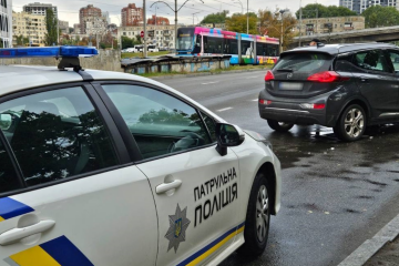 На дорогах ввели нову розмітку із жовтими квадратами - що потрібно знати водіям