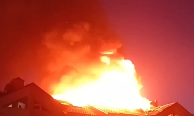 Пожежа у Білгороді. Фото: YouTube