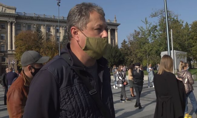 Украинцам рассказали, что делать если требуют тест. Фото: скриншот YouTube-видео