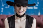 MARUV рассказала, что ее бабушка требует кое-что "отрастить"