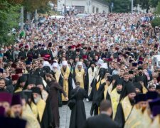 Митрополит Антоній розповів, чому віруючі УПЦ йдуть великим хресним ходом у День Хрещення Русі