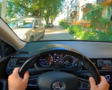 Что делать водителю, если смарт-тахограф искажает данные из-за РЭБ. Фото: YouTube