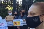 Переселенцы вышли на митинг. Фото: скрин youtube