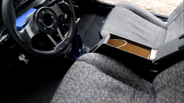 Уникальный кожаный салон и необычная посадка сидений: в сети показали роскошный ЗАЗ-965.